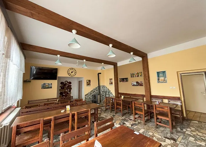 Affittacamere Restaurace A U Jezírka *