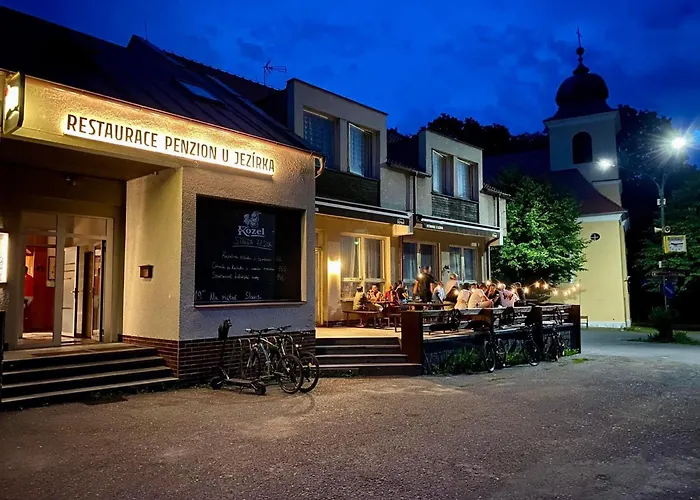 Restaurace A U Jezírka